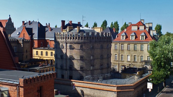 TORUN 001